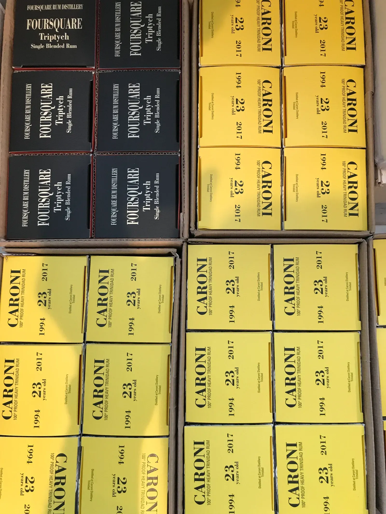Coffret de présentation Caroni Velier