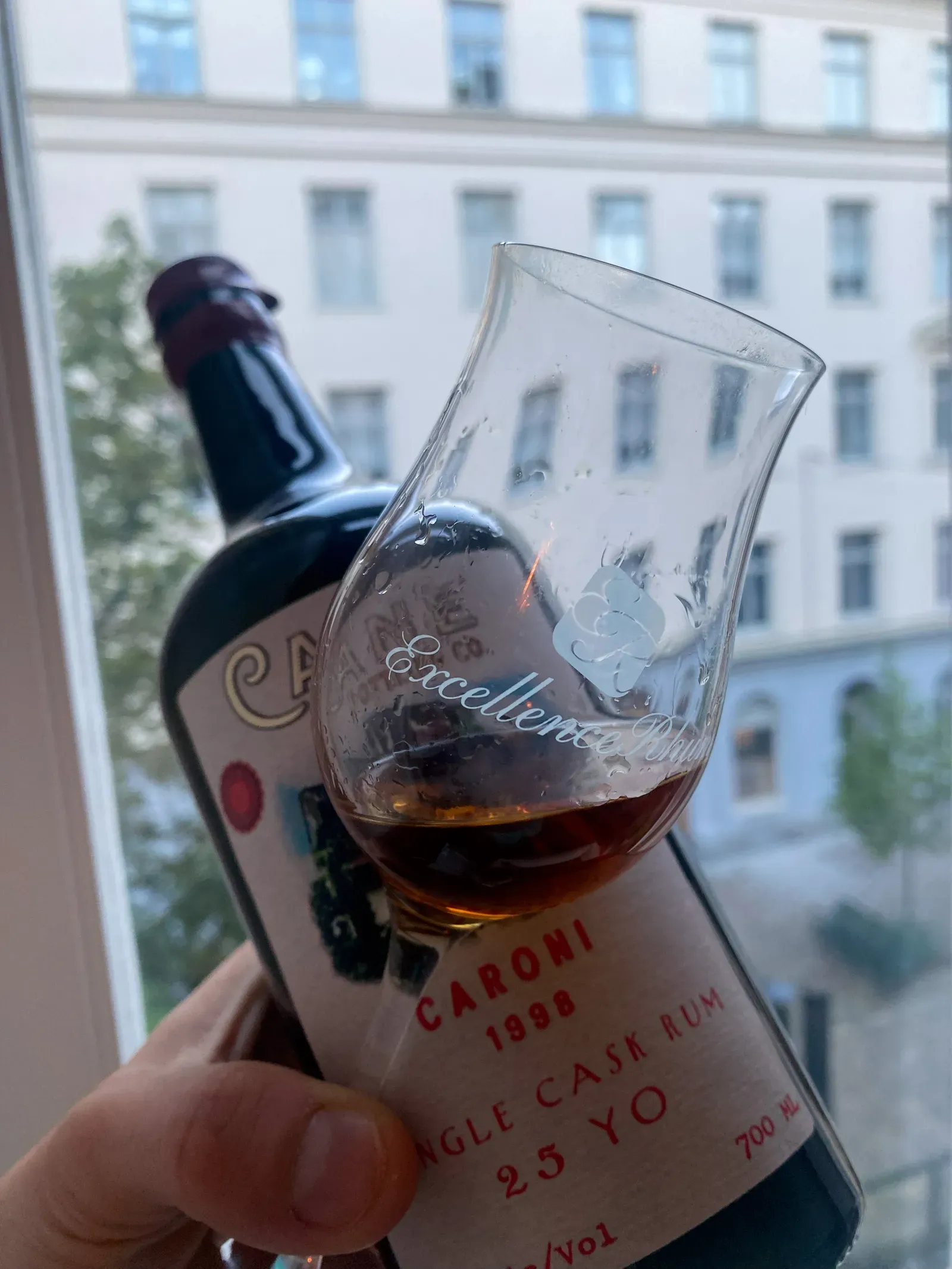 Caroni 25 ans édité par Cane Bottling Co